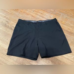 Grand slam size 42 shorts‎